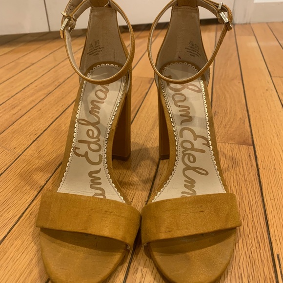 Sam Edelman yellow heels - Picture 2 of 4